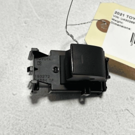 2018-2024 TOYOTA CAMRY REAR LEFT OR RIGHT SIDE DOOR WINDOW SWITCH OEM 2018-2024 TOYOTA CAMRY REAR LEFT OR RIGHT SIDE DOOR WINDOW SWITCH OEM