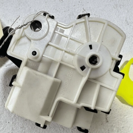 2020-2024 TOYOTA CAMRY SE FUEL TANK DOOR LATCH LOCK ACTUATOR MOTOR OEM