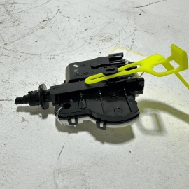 2020-2024 TOYOTA CAMRY SE FUEL TANK DOOR LATCH LOCK ACTUATOR MOTOR OEM