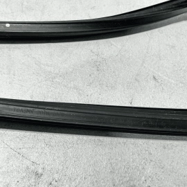 2018-2023 TOYOTA CAMRY FRONT LEFT WINDOW RUN CHANNEL WEATHERSTRIP SEAL OEM
