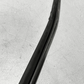 2018-2023 TOYOTA CAMRY FRONT LEFT WINDOW RUN CHANNEL WEATHERSTRIP SEAL OEM