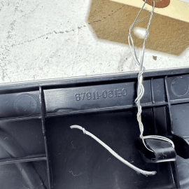 2018-24 TOYOTA CAMRY DOOR SILL SCUFF PLATE TRIM COVER FRONT PASSENGER SIDE OEM 2018-24 TOYOTA CAMRY DOOR SILL SCUFF PLATE TRIM COVER FRONT PASSENGER SIDE OEM