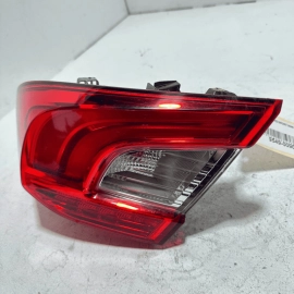 2018 - 2022 HONDA ACCORD REAR RIGHT PASSENGER SIDE OUTER TAIL LIGHT LAMP OEM