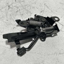 2018-2019-2020-2021-2022-2023-2024 TOYOTA CAMRY SE HOOD BONNET LOCK LATCH OEM