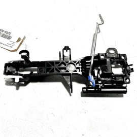 2018-2024 TOYOTA CAMRY FRONT LEFT SIDE DOOR EXTERIOR HANDLE BASE BRACKET OEM