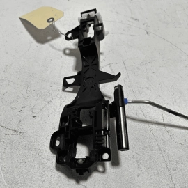 2018-2024 TOYOTA CAMRY FRONT LEFT SIDE DOOR EXTERIOR HANDLE BASE BRACKET OEM
