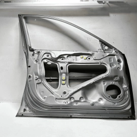 DEFECT! 2015-2020 ACURA TLX FRONT LEFT DRIVER DOOR SHELL LUNAR SILVER NH830M OEM