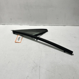 2017-2023 AUDI Q7 FRONT RIGHT PASSENGER SIDE DOOR WINDOW CORNER VENT GLASS OEM