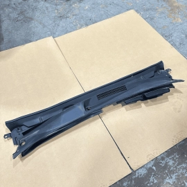 2018-2024 TOYOTA CAMRY FRONT WINDSHIELD WIPER COWL VENT GRILLE TRIM PANEL OEM