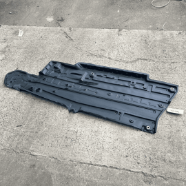 2018-2024 TOYOTA CAMRY FRONT RIGHT SIDE FLOOR UNDER BODY SPLASH SHIELD OEM
