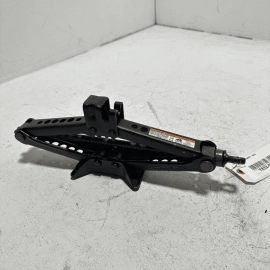 2018-2024 TOYOTA CAMRY SPARE TIRE WHEEL EMERGENCY JACK OEM