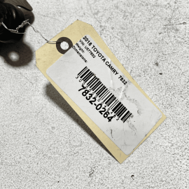 2018-2024 TOYOTA CAMRY REAR RIGHT PASSENGER TAILLIGHT MOUNT BRACKET SUPPORT OEM