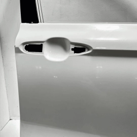TOYOTA CAMRY 2018-2024 FRONT PASSENGER SIDE DOOR SHELL PANEL OEM  WHITE *040*