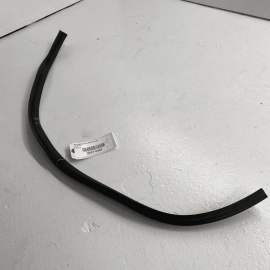 2007 - 2013 MERCEDES-BENZ S550 W221 HOOD BONNET SEAL RUBBER UNDER OEM