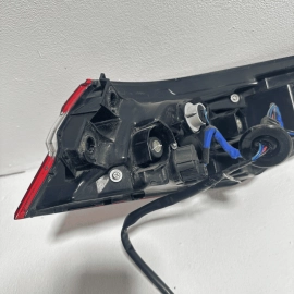 2018 - 2020 TOYOTA CAMRY LE OUTER TAILLIGHT LAMP REAR LEFT DRIVER SIDE OEM