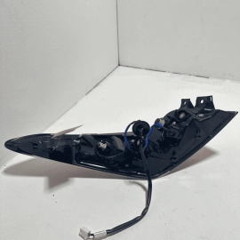 2018 - 2020 TOYOTA CAMRY LE OUTER TAILLIGHT LAMP REAR RIGHT PASSENGER SIDE OEM