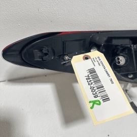 2018 - 2020 TOYOTA CAMRY LE OUTER TAILLIGHT LAMP REAR RIGHT PASSENGER SIDE OEM