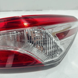 2018 - 2020 TOYOTA CAMRY LE OUTER TAILLIGHT LAMP REAR RIGHT PASSENGER SIDE OEM