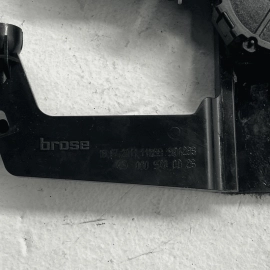 Mercedes W221 Front Left / Right Seat Headrest Motor Adjuster OEM 1 PCS 200