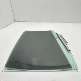 2018-19-20-2024 TOYOTA CAMRY LE DOOR WINDOW GLASS REAR RIGHT PASSENGER SIDE OEM