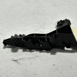 2018-2023 TOYOTA CAMRY REAR LEFT DRIVER SIDE TAILLIGHT MOUNT BRACKET SUPPORT OEM