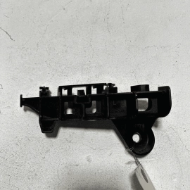 2018-2023 TOYOTA CAMRY REAR LEFT DRIVER SIDE TAILLIGHT MOUNT BRACKET SUPPORT OEM