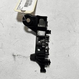 2018-2023 TOYOTA CAMRY REAR LEFT DRIVER SIDE TAILLIGHT MOUNT BRACKET SUPPORT OEM