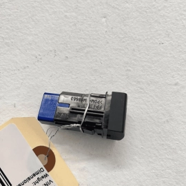 TOYOTA CAMRY 2018 - 2021 DASH DRIVER SIDE AUTO HEADLIGHT LIGHT SWITCH BUTTO TOYOTA CAMRY 2018 - 2021 DASH DRIVER SIDE AUTO HEADLIGHT LIGHT SWITCH BUTTO