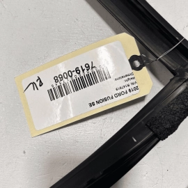 2017-2020 FORD FUSION REAR LEFT DRIVER DOOR WINDOW GLASS RUN CHANNEL SEAL O
