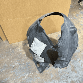 2018-2024 TOYOTA CAMRY LE QUARTER WHEELHOUSE SPLASH GUARD SHIELD REAR RIGHT OEM