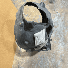 2018-2024 TOYOTA CAMRY LE QUARTER WHEELHOUSE SPLASH GUARD SHIELD REAR RIGHT OEM