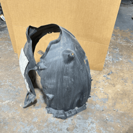 2018-2024 TOYOTA CAMRY LE QUARTER WHEELHOUSE SPLASH GUARD SHIELD REAR RIGHT OEM