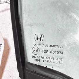 HONDA PILOT 2016 - 2022 FRONT RIGHT PASSENGER SIDE DOOR WINDOW VENT GLASS OEM