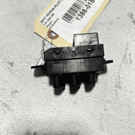 2016-2022 HONDA PILOT FRONT LEFT DRIVER SIDE SEAT MEMORY SWITCH OEM