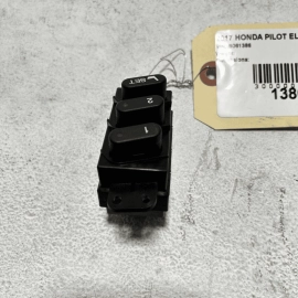 2016-2022 HONDA PILOT FRONT LEFT DRIVER SIDE SEAT MEMORY SWITCH OEM