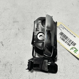 HONDA PILOT 2016 - 2022 FRONT LEFT DRIVER SIDE INTERIOR DOOR HANDLE OEM HONDA PILOT 2016 - 2022 FRONT LEFT DRIVER SIDE INTERIOR DOOR HANDLE OEM