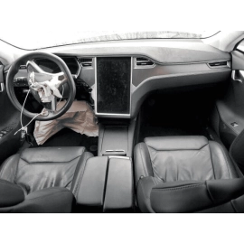 2012 - 2020 TESLA MODEL S RIGHT PASSANGER PANORAMIC ROOF DRAIN TUBE BRACKET 2012 - 2020 TESLA MODEL S RIGHT PASSANGER PANORAMIC ROOF DRAIN TUBE BRACKET