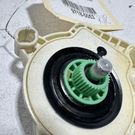 2007-13 MERCEDES W221 S550 REAR PASSENGER SIDE DOOR WINDOW REGULATOR MOTOR OEM