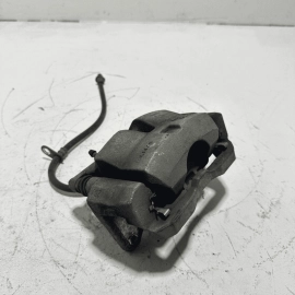 2018-2019 Toyota Camry LE Front Passenger Side Disc Brake Caliper Assembly OEM