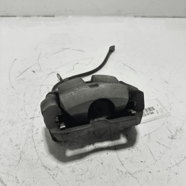 2018-2019 Toyota Camry LE Front Passenger Side Disc Brake Caliper Assembly OEM