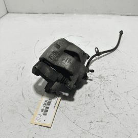2018-2019 Toyota Camry LE Front Passenger Side Disc Brake Caliper Assembly OEM