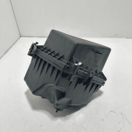 TOYOTA CAMRY 2018-2024 ENGINE AIR CLEANER INTAKE FILTER HOUSING BOX OEM