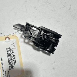 2018-2024 TOYOTA CAMRY LE DOOR INNER LATCH HANDLE FRONT OR REAR RIGHT SIDE OEM