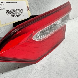 2018 - 2020 TOYOTA CAMRY REAR RIGHT PASSENGER SIDE INNER TAILLIGHT LAMP OEM