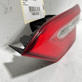 2018 - 2020 TOYOTA CAMRY REAR RIGHT PASSENGER SIDE INNER TAILLIGHT LAMP OEM