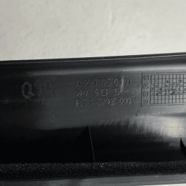 2007-2012 Mercedes S550 Front Left Driver Side Door Window Frame Trim Cover