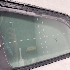 2016-2018 HONDA PILOT REAR RIGHT PASSENGER SIDE DOOR QUARTER GLASS WINDOW OEM