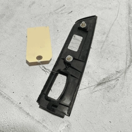 2016-2022 HONDA PILOT REAR PASSENGER SIDE LICENSE LIGHT LAMP MOLDING COVER OEM