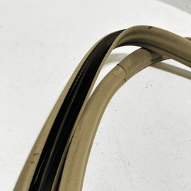 2007-2013 MERCEDES S550 W221 FRONT RIGHT OR LEFT DOOR BODY WEATHERSTRIP SEAL OEM