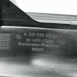 2007-2013 MERCEDES S550 W221 WINDSHIELD COWL PANEL BAFFLE WATER COVER TRIM OEM